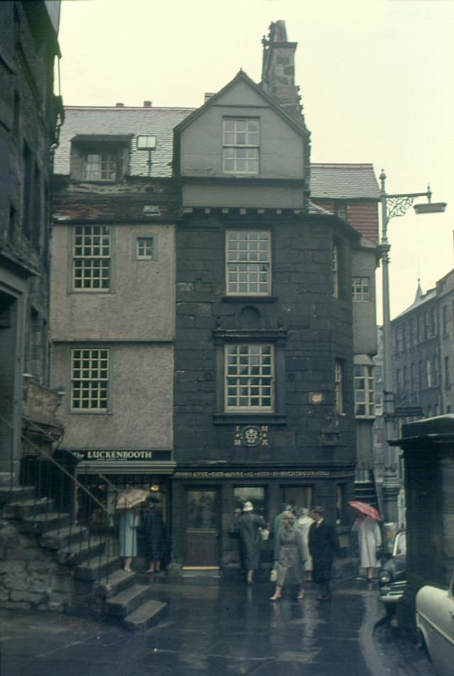 #81 John Knox’s House, High Street, Edinburgh, 1962