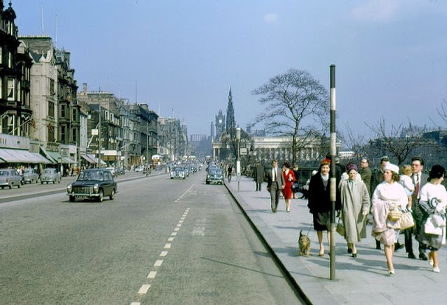 #34 Princes Street looking east, Edinburgh, circa 1962