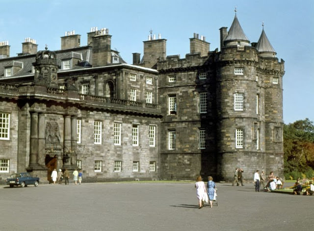 #20 Holyrood House, Edinburgh, 1964