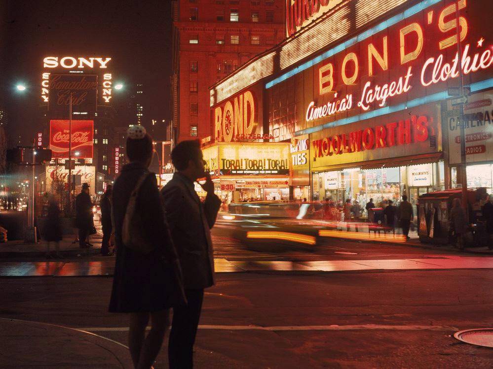 #36 Times Square night in 1970