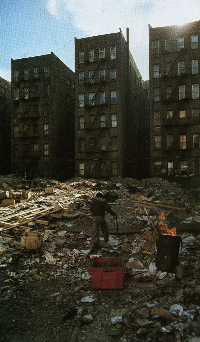 #76 Harlem from the ground, photographed by Bernard Herrmann, 1977