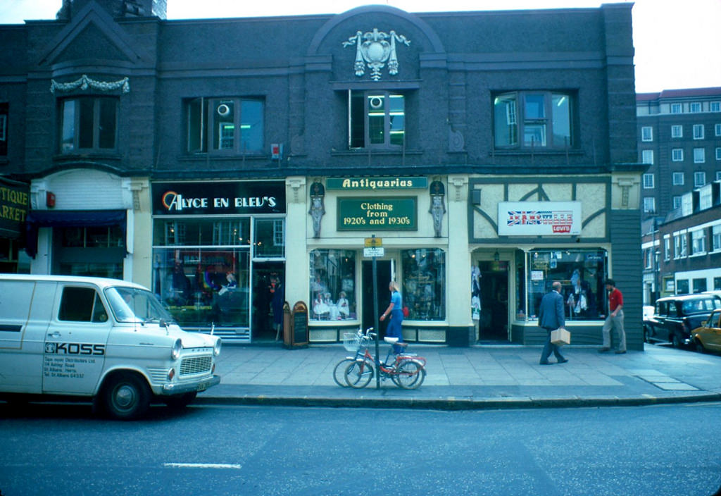 #10 Kings Road