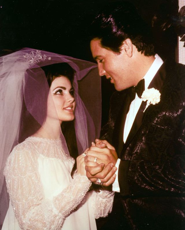 #15 Actress Kathy Kersh married actor Burt Ward, aka ‘Robin’ from TV’s Batman and Robin in 1967