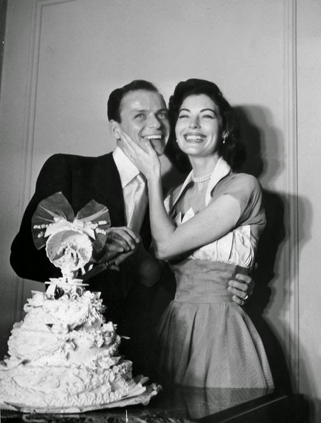 #45 Ava Gardner and Frank Sinatra, 1951.