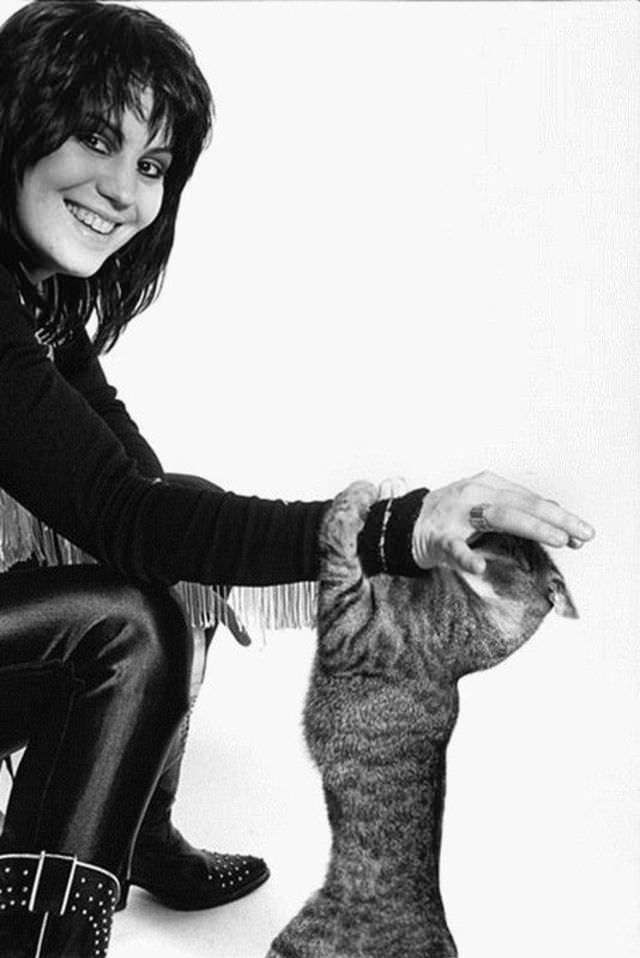 #63 Joan Jett with her cat