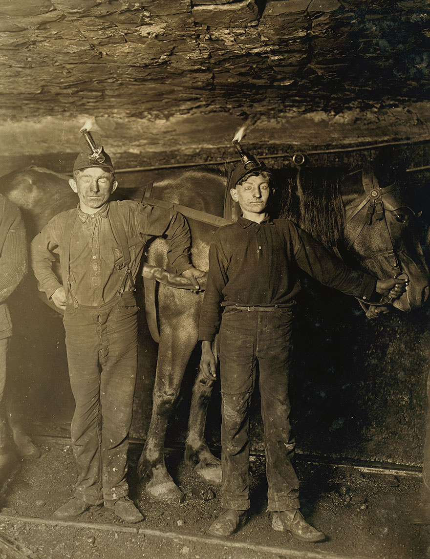 #31 Drivers in a coal mine co. Plenty boy driving and on tipple. No trappers used, as mine is ventilated by another system. Location: West Virginia