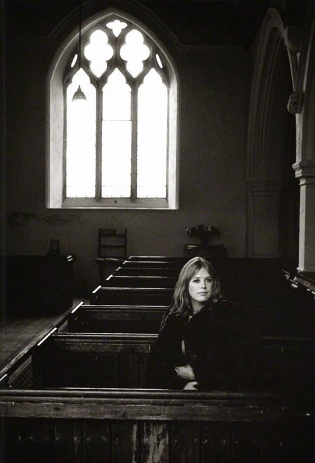 #17 Marianne Faithfull