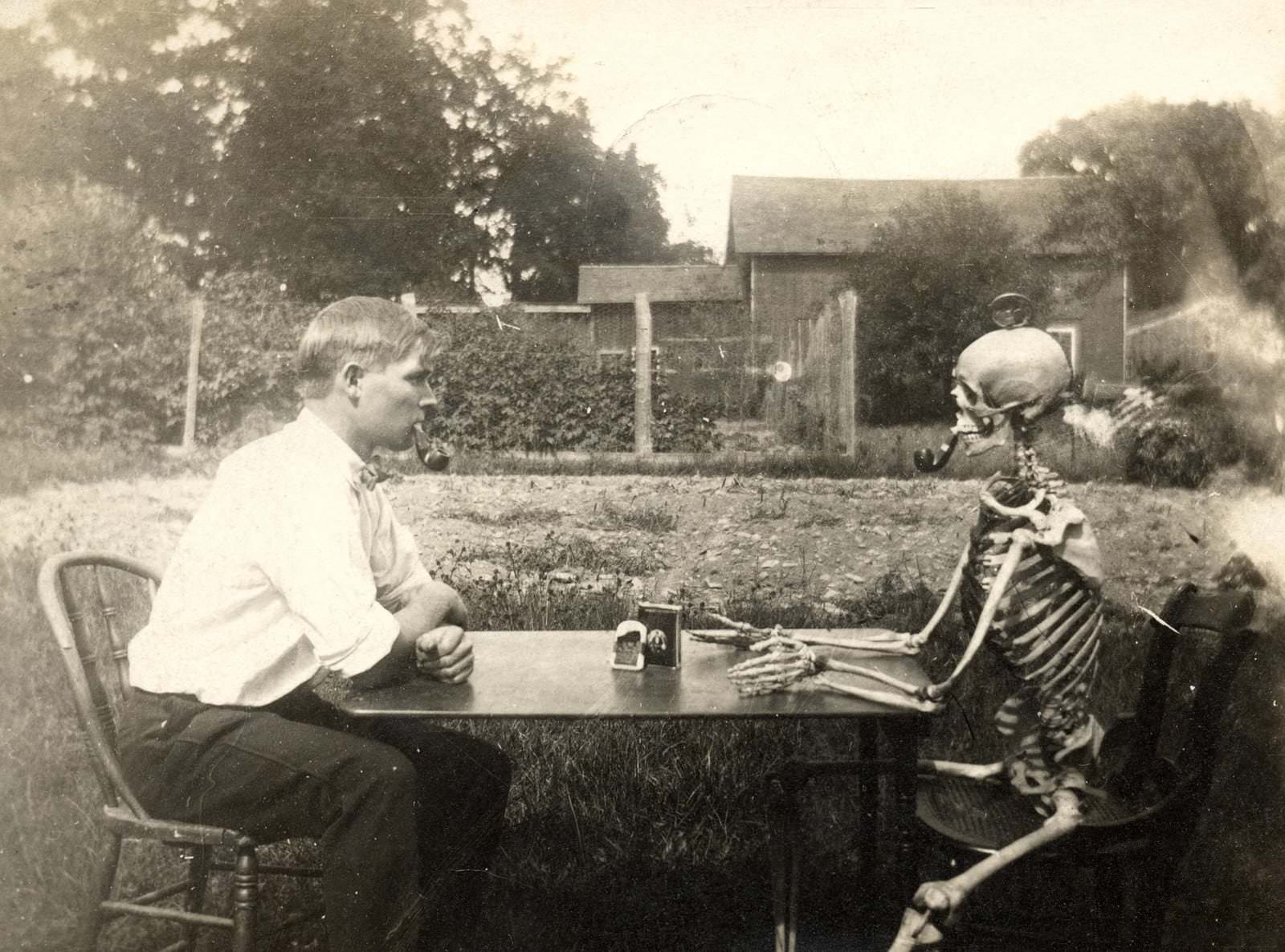 And a bit of casual company, circa 1910