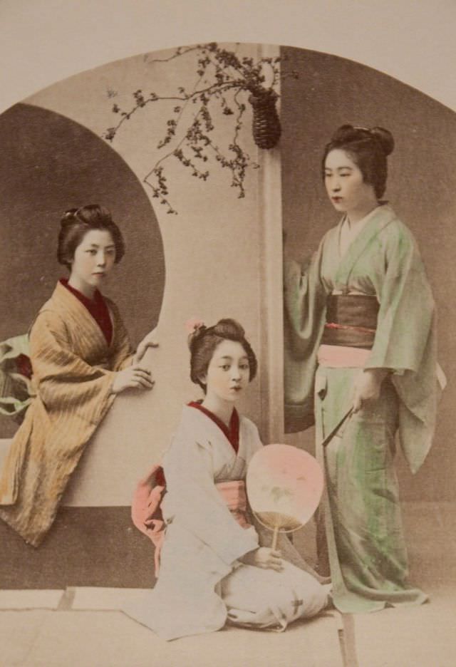 #44 Girls performing historical dance
