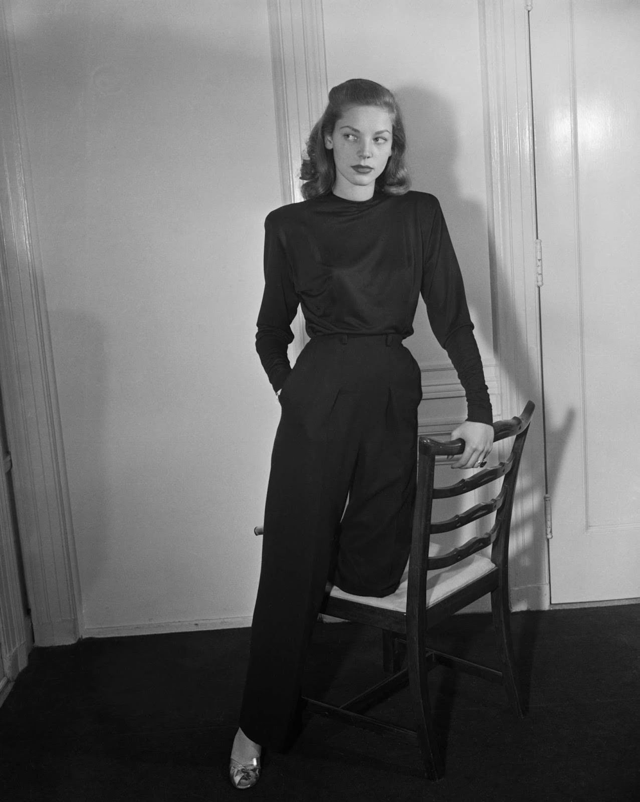 #22 A photo shoot in 1945.