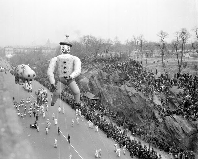 Dopey Clown and a hippo in Macy’s annual Thanksgiving Day parade trundles down Central Park West in 1940.