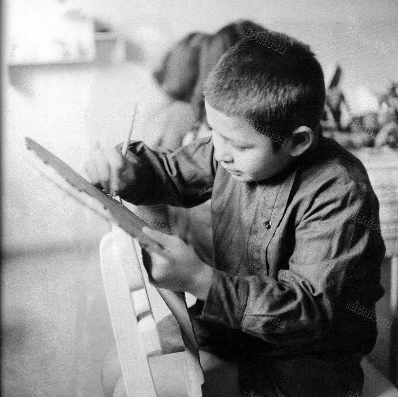 #33 Boy drawing, circa 1905-55