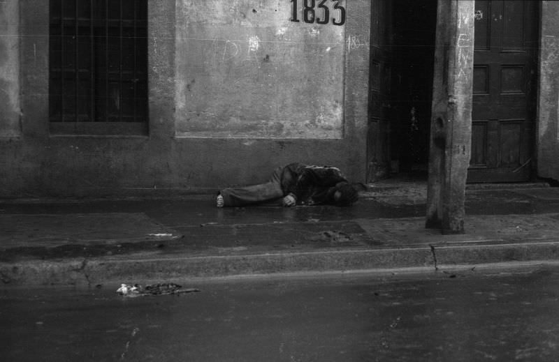 #33 Descalzo, Santiago, Chile, 1962