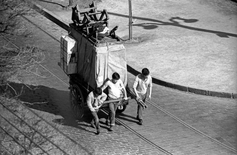 #41 The human servitude, Santiago, Chile, 1964