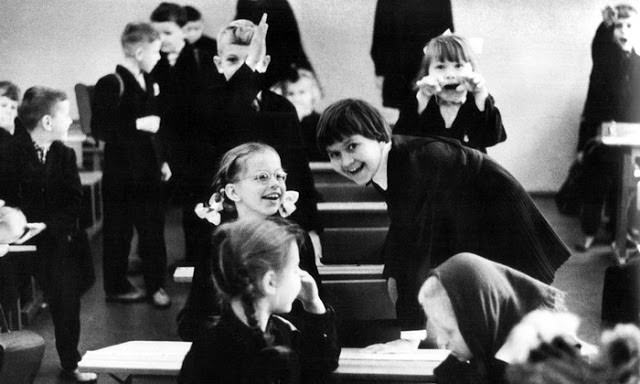 #29 A break, 1970 – Lev Sherstennikov