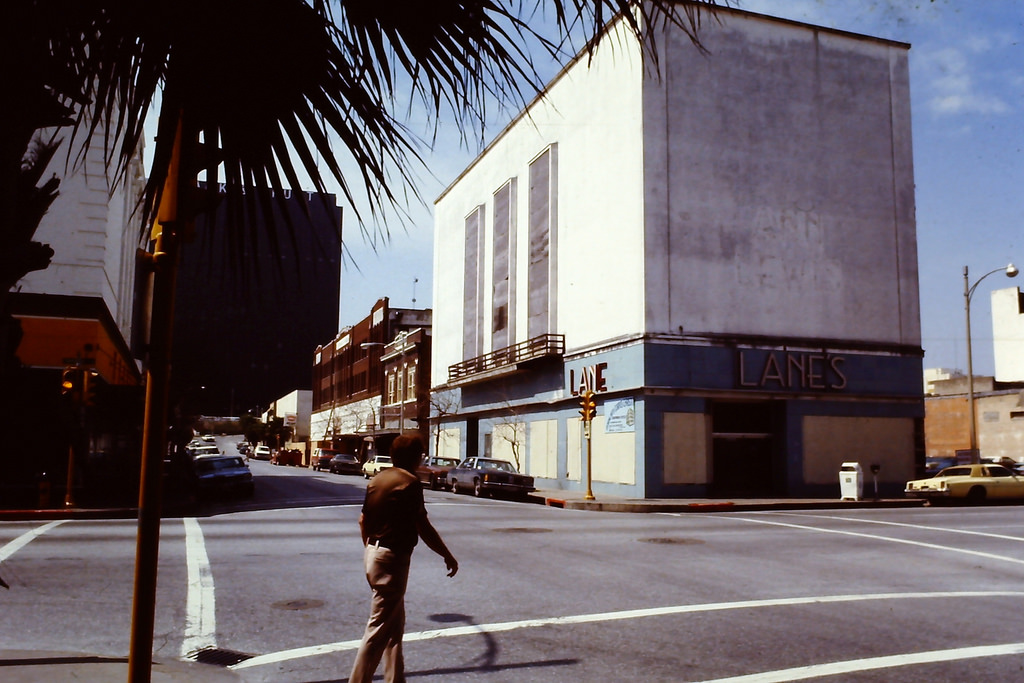 #42 Lane’s Building (at the corner of N. Chaparral and Peoples St.) in 1978