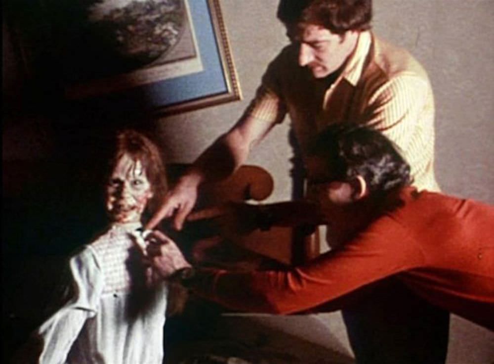 #16 The Making Of “The Exorcist (1973)”: 50+ Rare Behind-the-Scenes Photos From Making Of Iconic Horror Movie #16