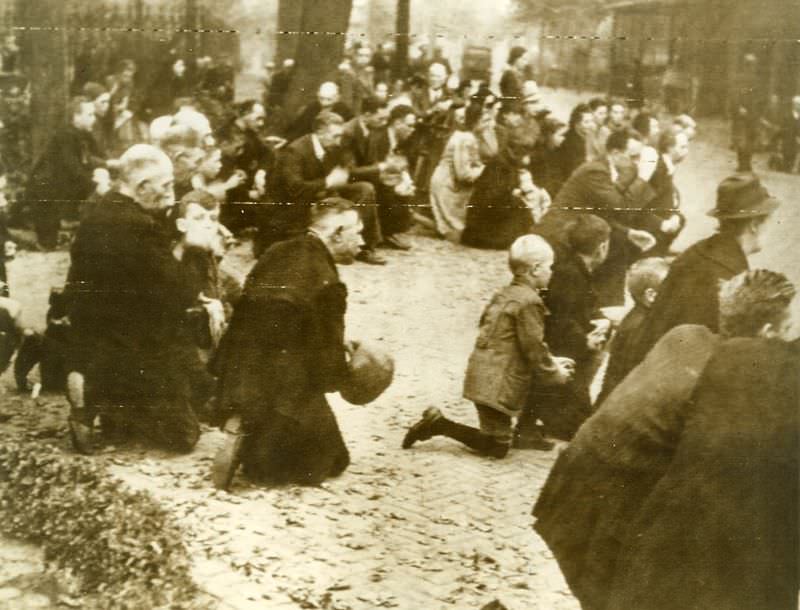 #5 Hollanders Pray for Nazi Victims