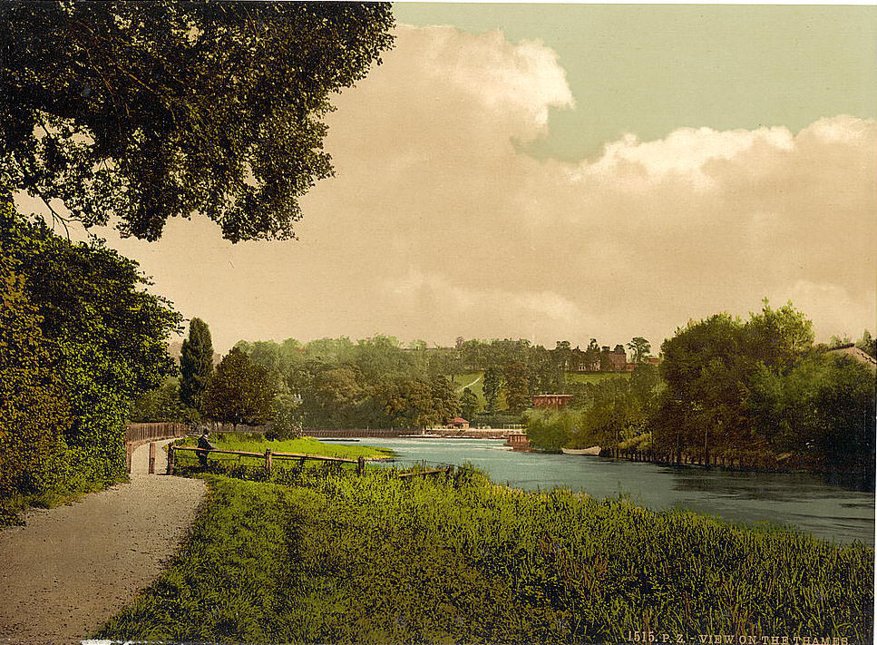 #33 Richmond, view of the Thames
