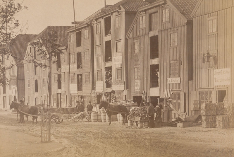 #53 The jetties in Fjordgata between Jomfrugata and Ravnkloa