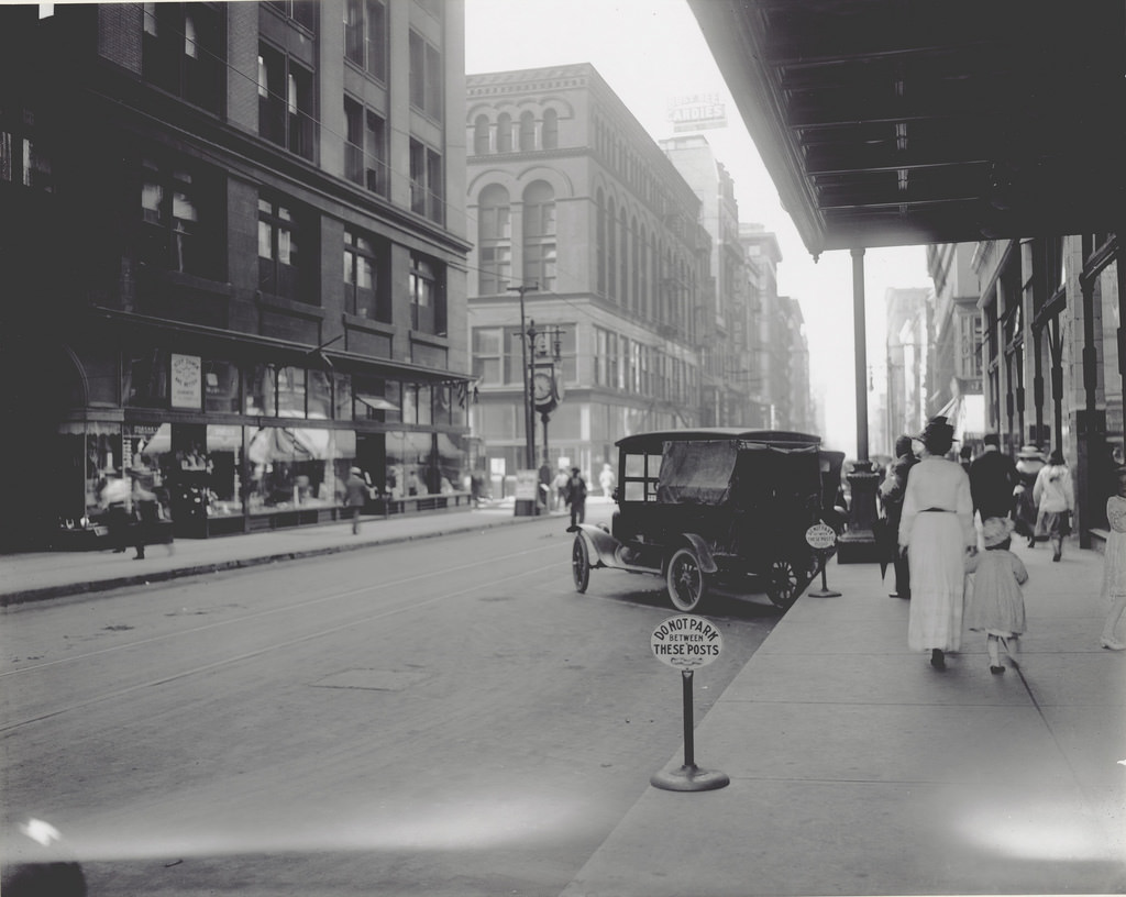 #4 Seventh Street looking north towards Locust Street, ca. 1910s
