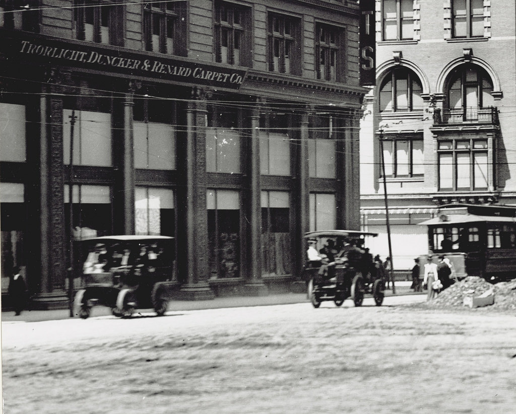 #66 Trorlicht, Duncker and Renard Carpet Company on Washington Avenue east of Third Street, 1904
