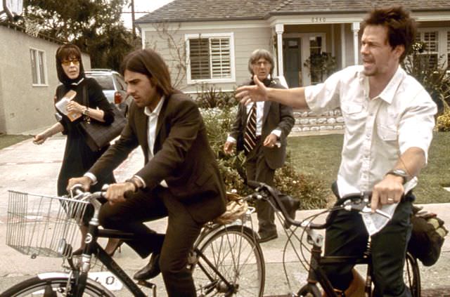 #32 Howard Duff riding a bike