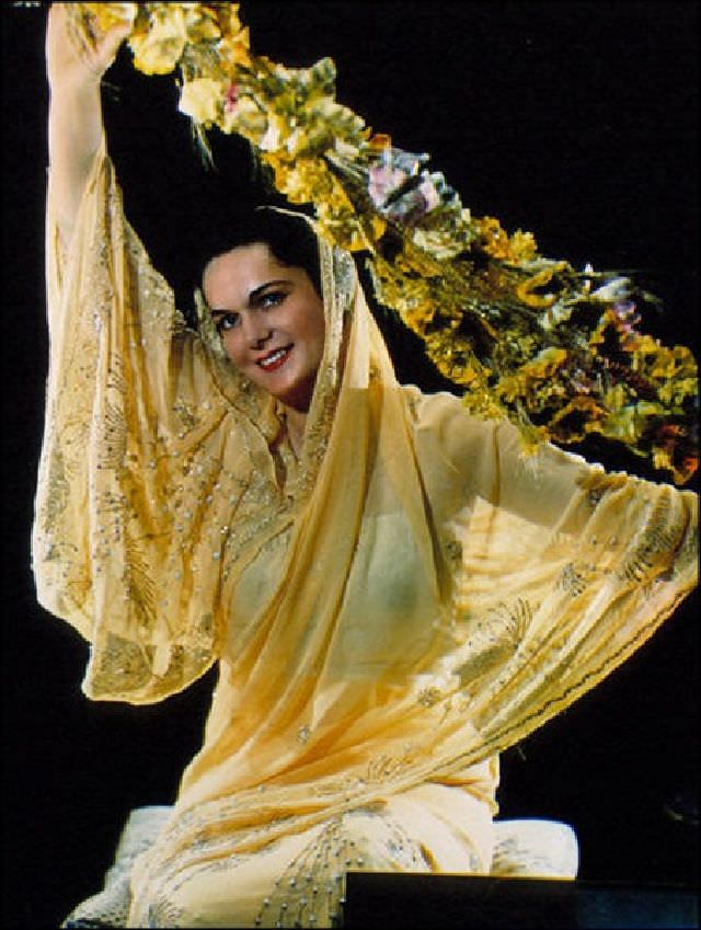 #25 Fashion shoot, 1937