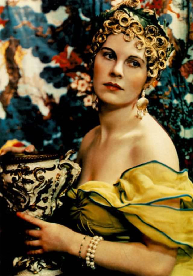 #8 Greek gods and goddesses theme party, March 5th, 1935. Lady Alexandra Haig, Baroness Dacre as Circe