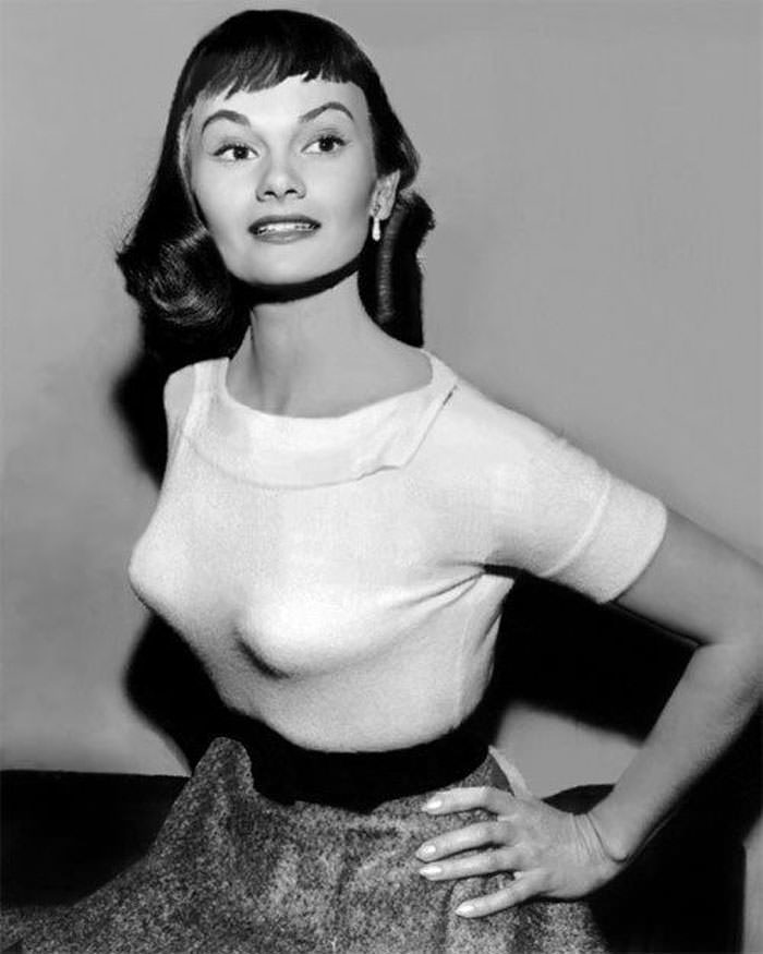 Bullet Bras: Before Push Up and Padded Bras, They Were All The Rage In The 1940s and 1950s Fashion