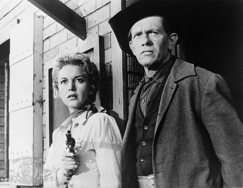 #30 Beverly Garland with George Offerman Jr. in Gunslinger (1956)