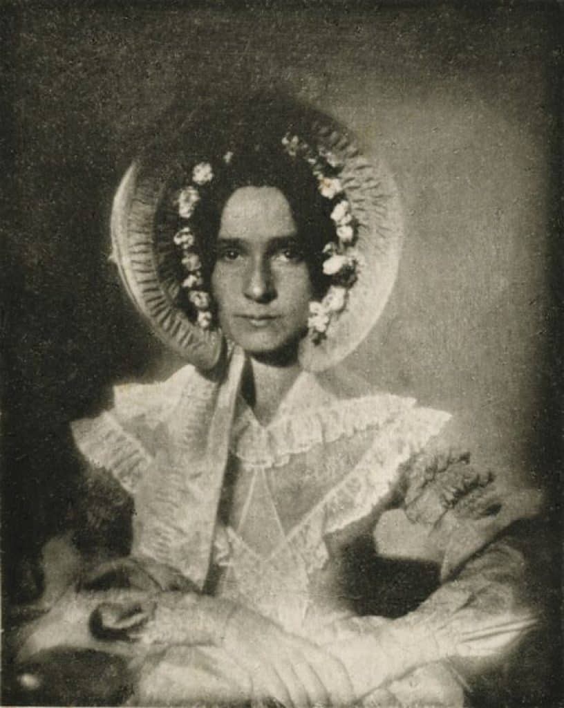 #4 First Photograph of a Woman, 1839