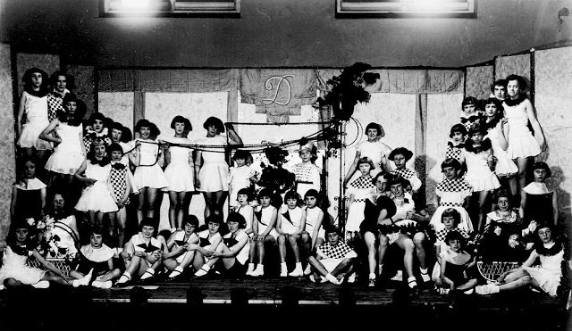 #19 Dinkie Dots, 1935-36