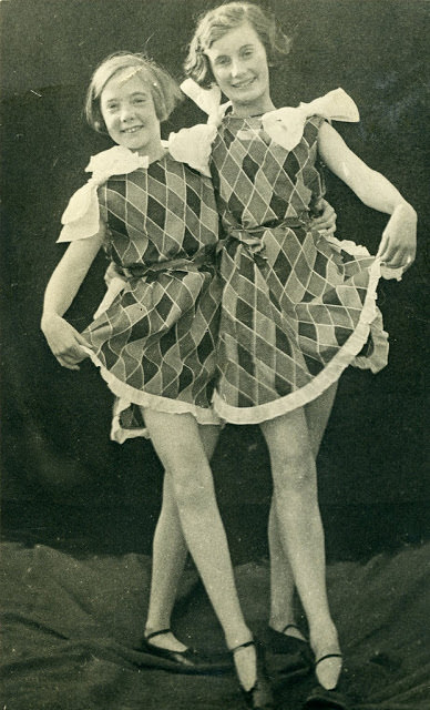 #32 Pair of dancing girls