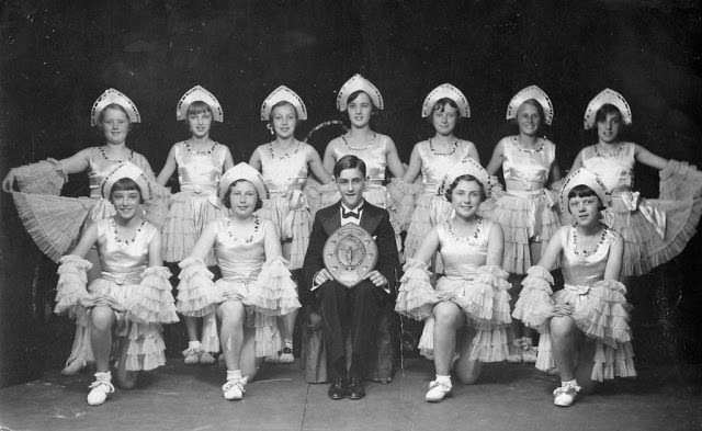 #36 Tap dancers