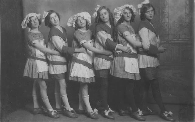 #8 Dancing Girls of Wolverhampton