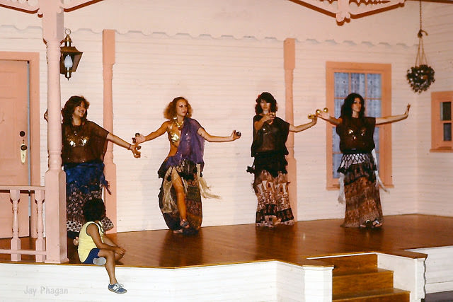 #43 American Belly Dancers