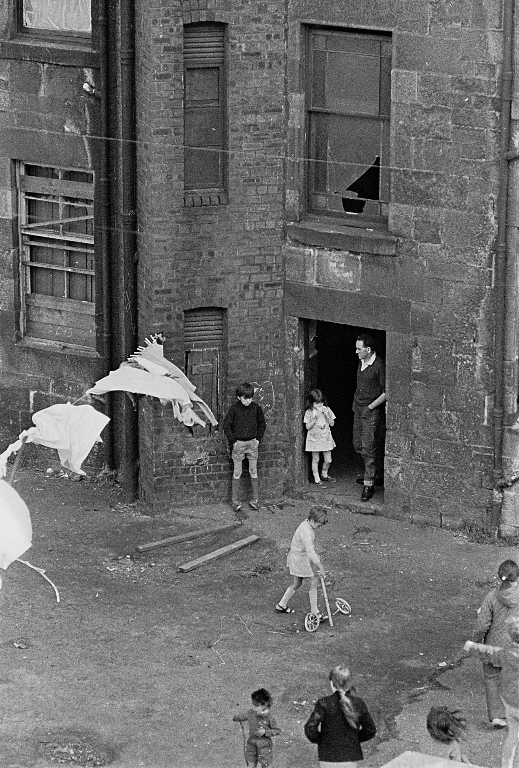 #22 Tenement backyard, Glasgow 1971