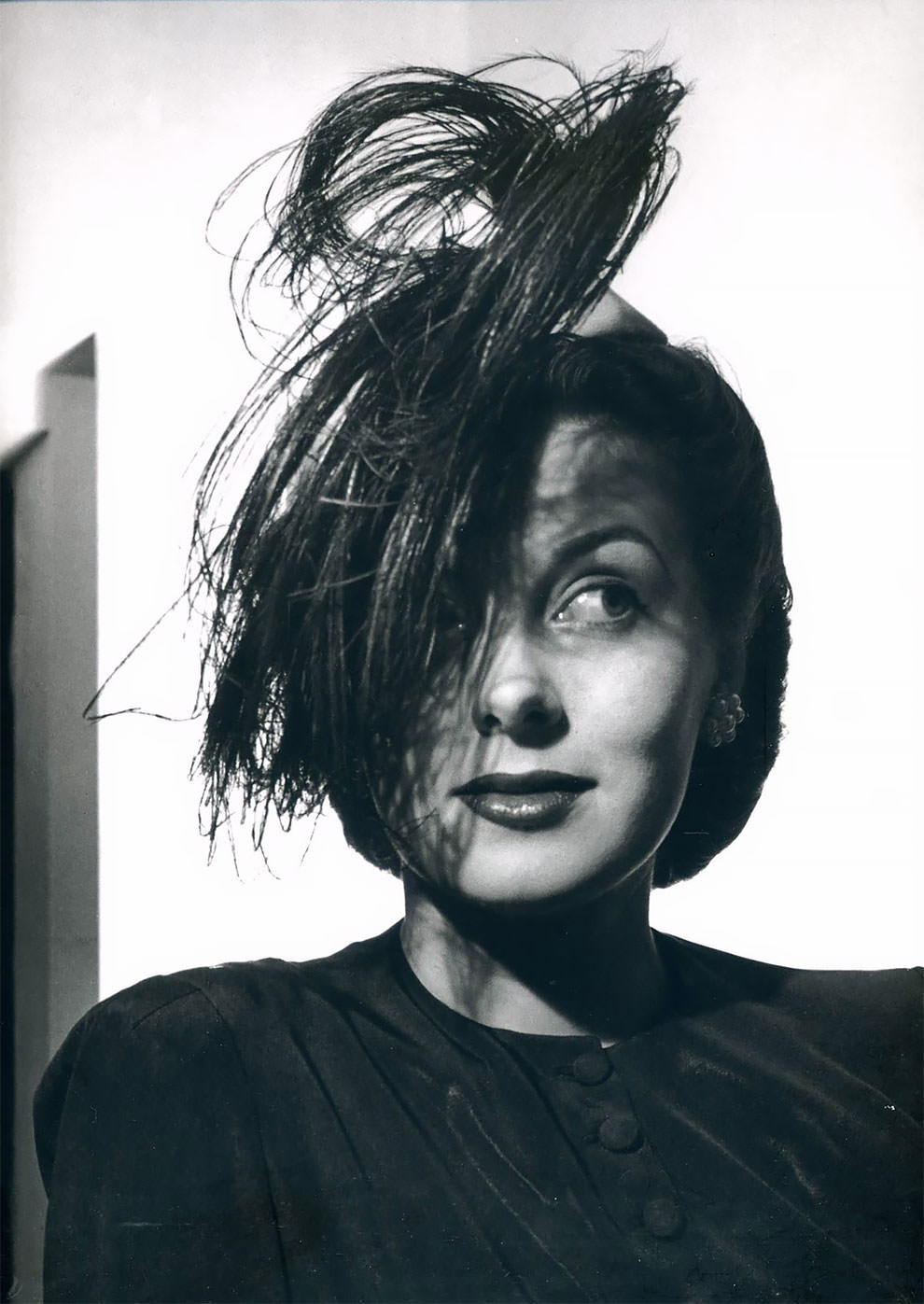 #39 The American model Connie Ford (Halsman’s first cover for LIFE Magazine). USA, 1942.