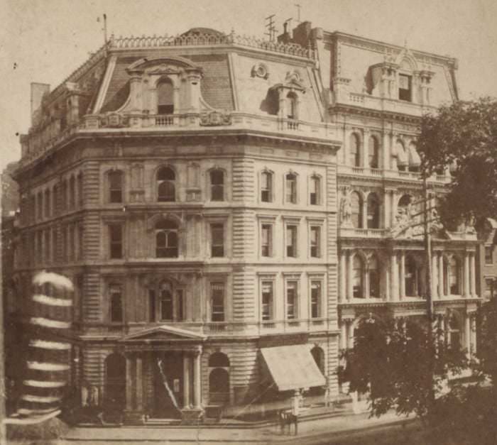 #20 Hotel Piccadilly was constructed in 1928 on West 45th Street. In 1982 it was replaced by a newer hotel, the Marriott Marquis.