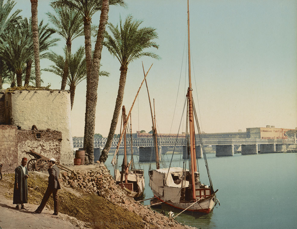 #22 Nile Bridge and the English Barracks, Cairo, 1890s