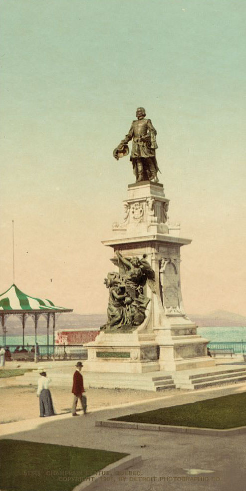 #18 Champlain statue, Quebec