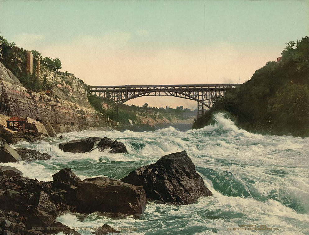 #4 Niagara Whirlpool, looking up Niagara