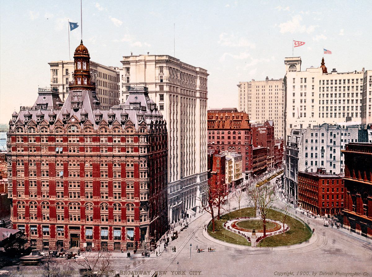 #2 Bowling Green and lower Broadway, 1900