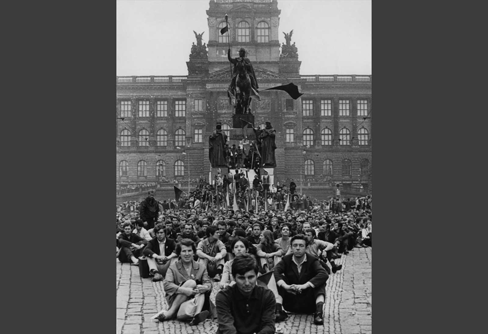 #14 Thousands of protesters sit in Wenceslas Square, in downtown Prague, on August 24, 1968, demonstrating against the Soviet invasion