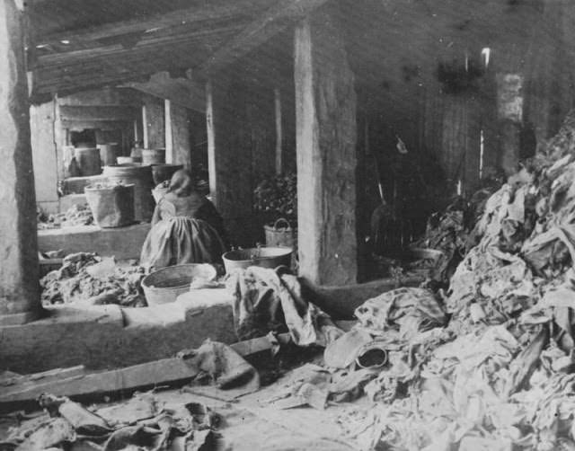 #44 Under the dump at West 35th Street