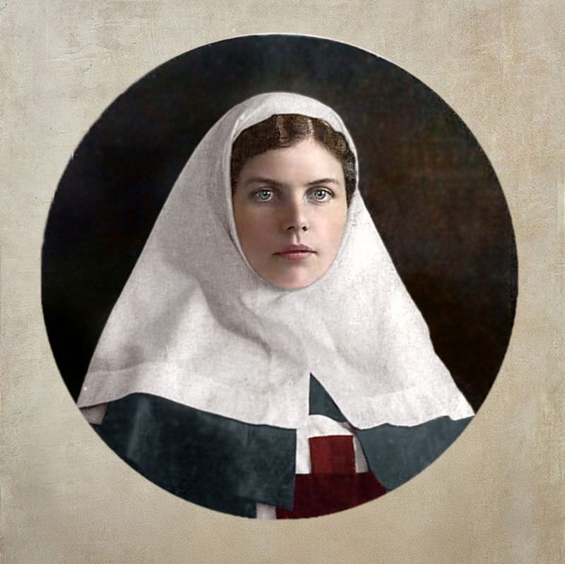 Russian nurse, 1916