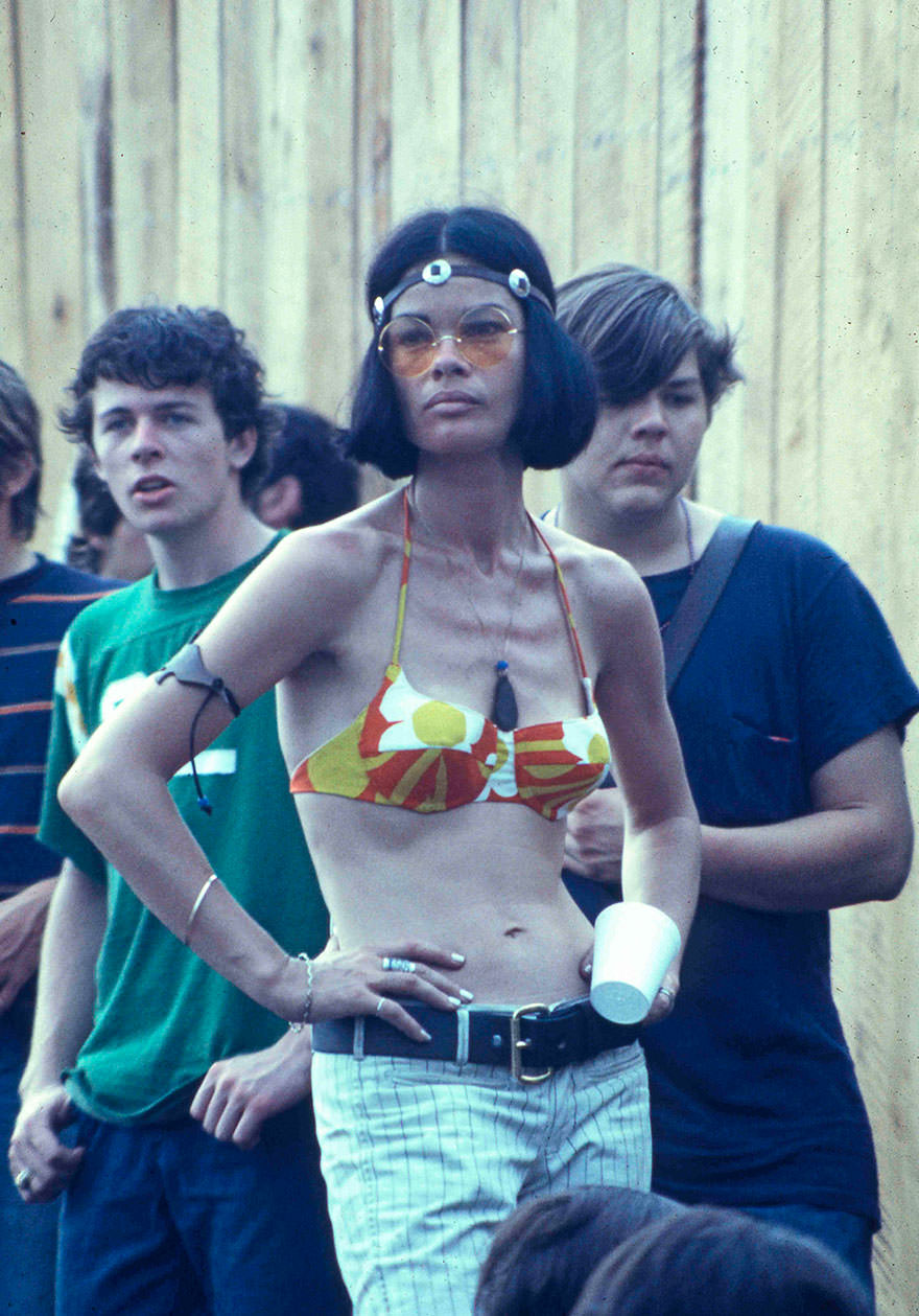 #18 Woodstock Women Fashion