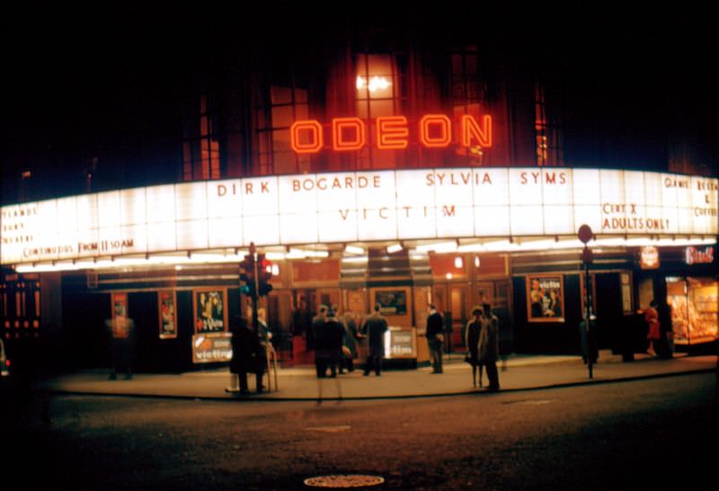 #19 Odeon Cinema, 52-62 Renfield Street, 1961
