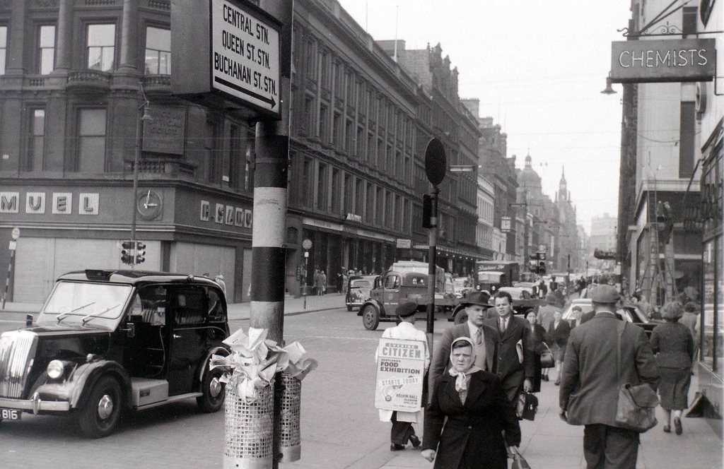 #54 Buchanan Street, 19 April 1960
